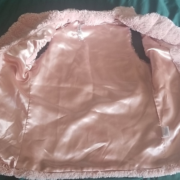 Girls soft vest - Picture 2 of 4